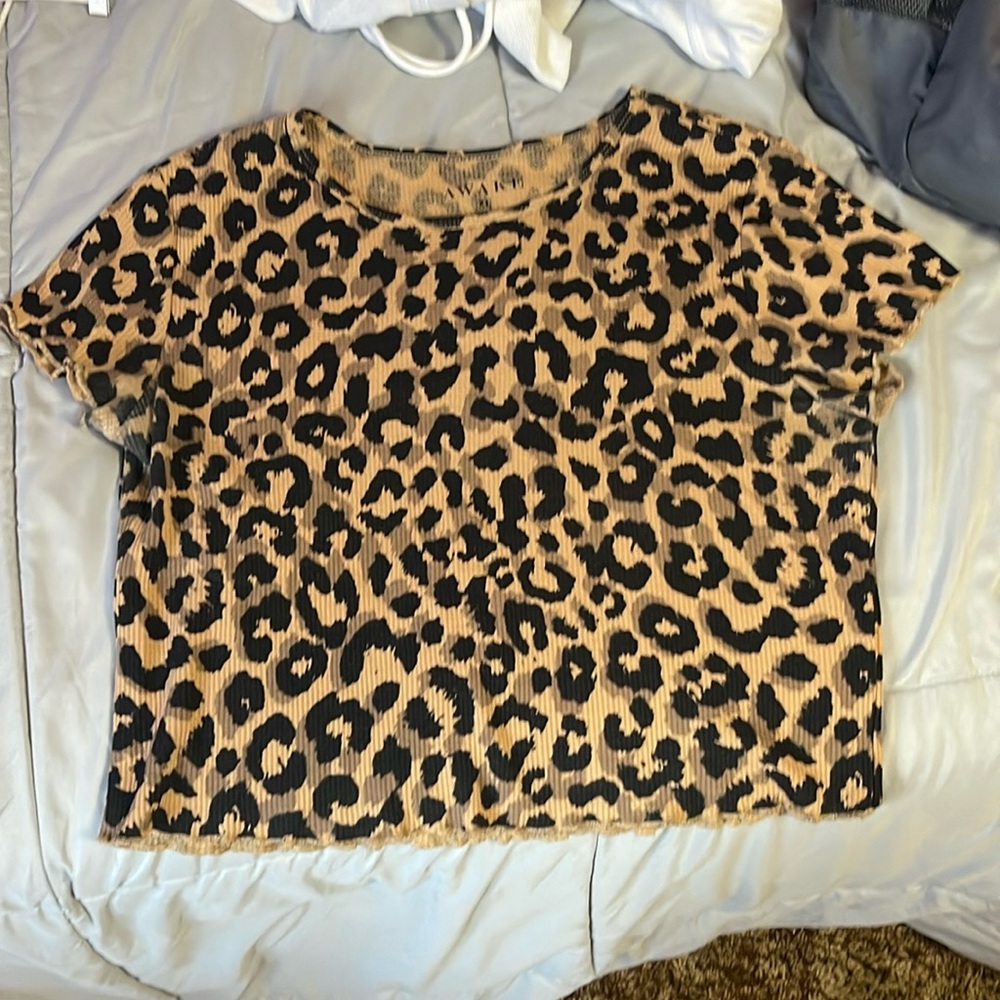 Juniors XL waffle tshirt cheetah print